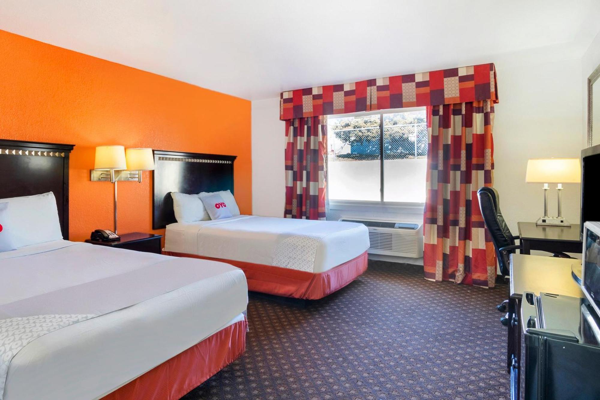 Oyo Townhouse Dodge City Ks Εξωτερικό φωτογραφία