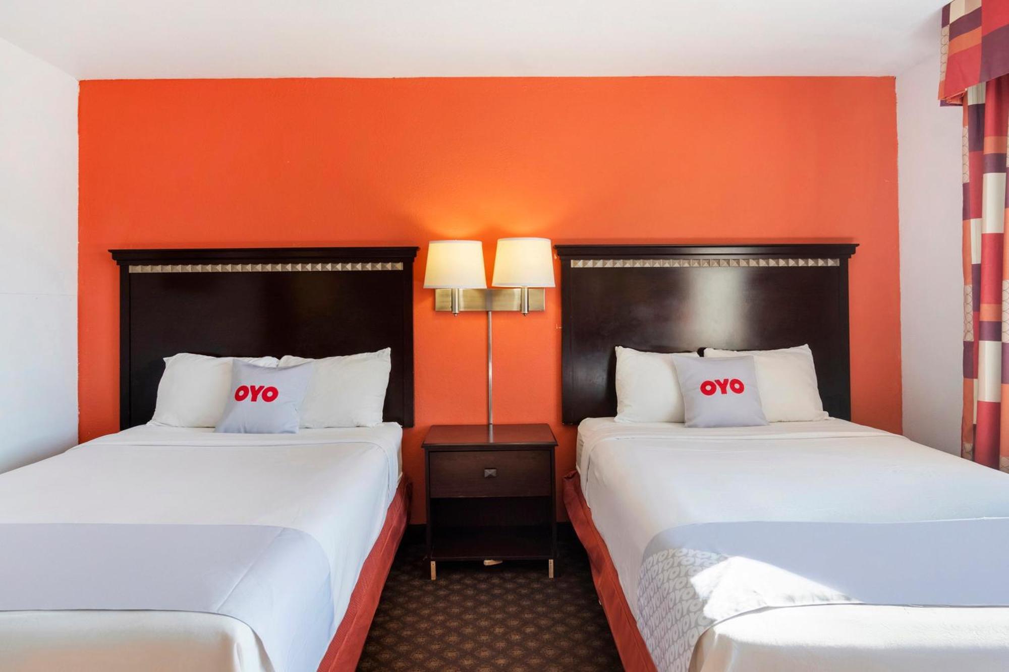 Oyo Townhouse Dodge City Ks Εξωτερικό φωτογραφία