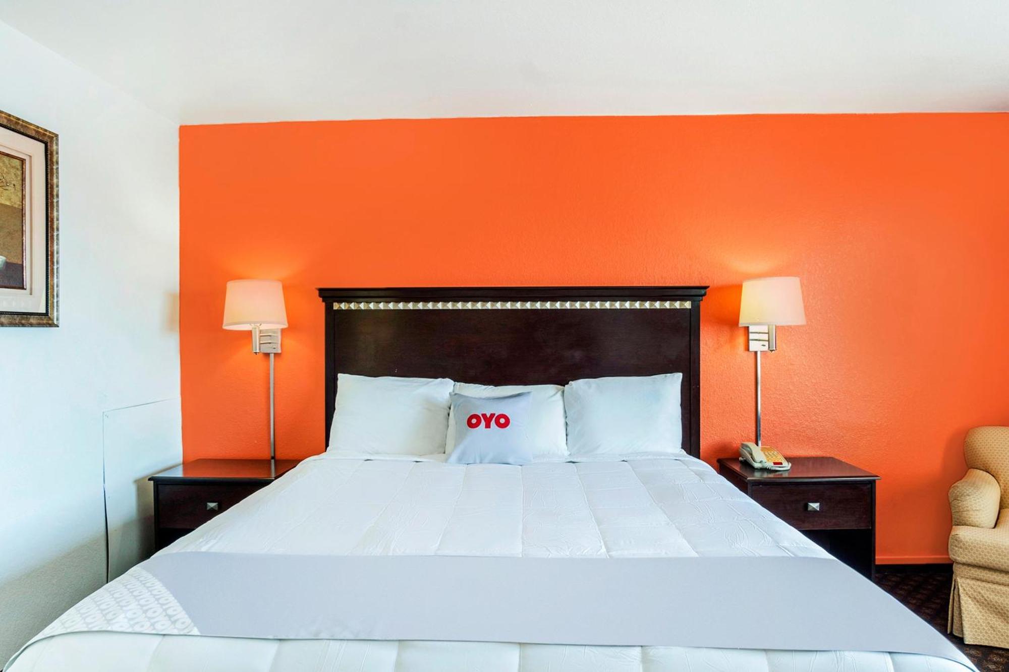 Oyo Townhouse Dodge City Ks Εξωτερικό φωτογραφία