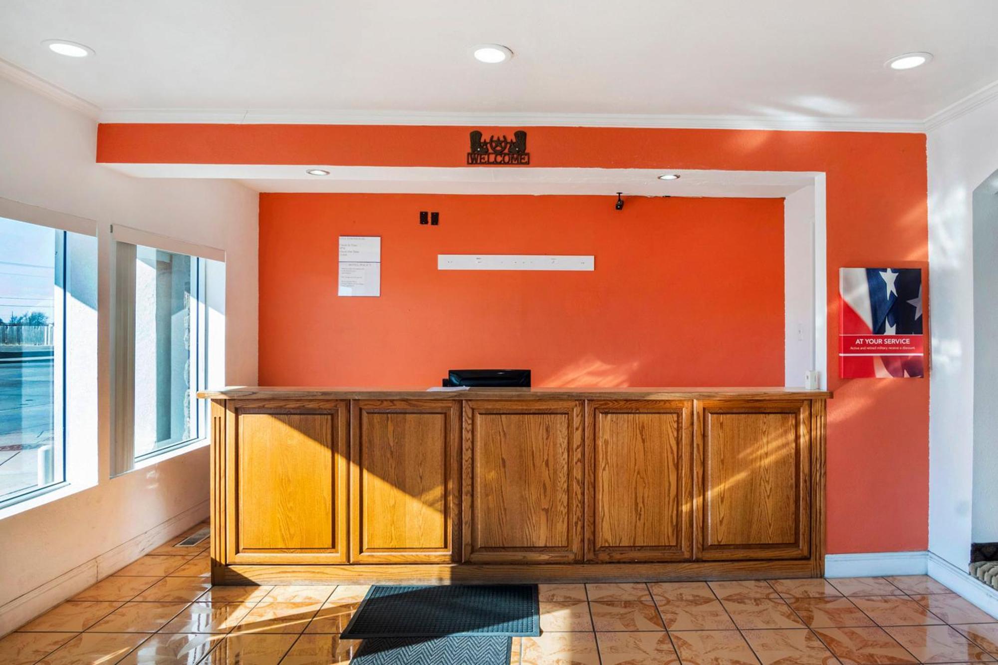 Oyo Townhouse Dodge City Ks Εξωτερικό φωτογραφία