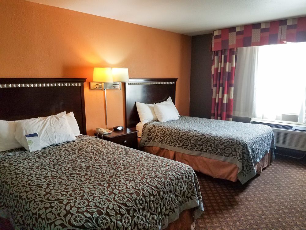 Oyo Townhouse Dodge City Ks Εξωτερικό φωτογραφία